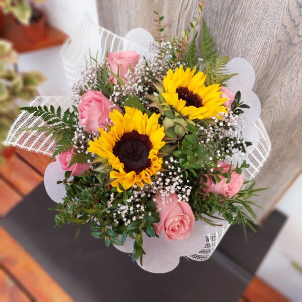 Ramo Rosas Rosadas y Girasoles