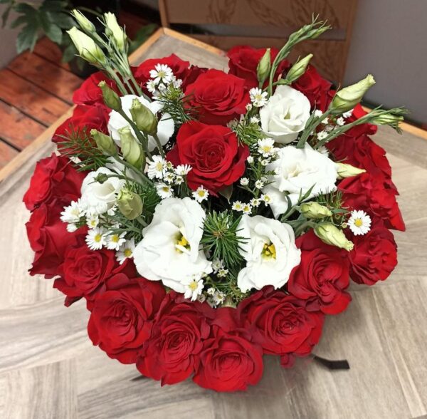 Caja Corazón de Rosas Sorpresa