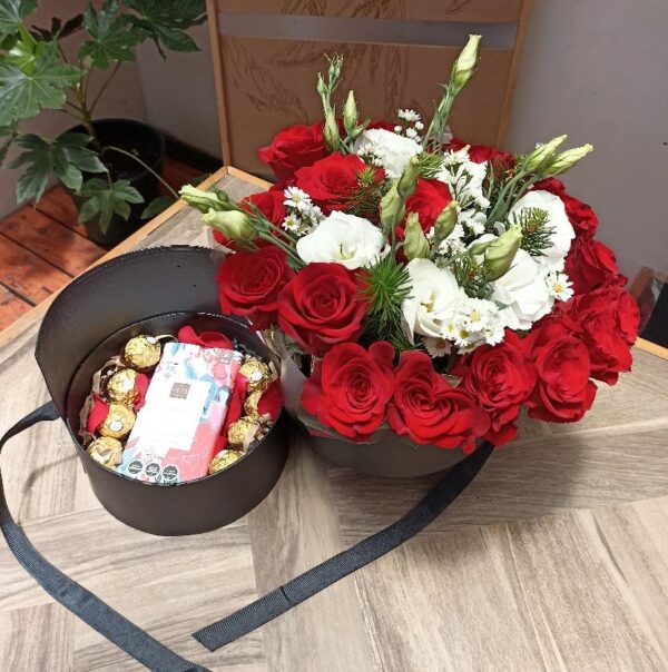 Caja Corazón de Rosas Sorpresa