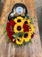 Corazón de rosas y girasoles Corazón de rosas y girasoles