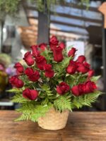Canasta de 48 Rosas – Amor en su Máxima Expresión